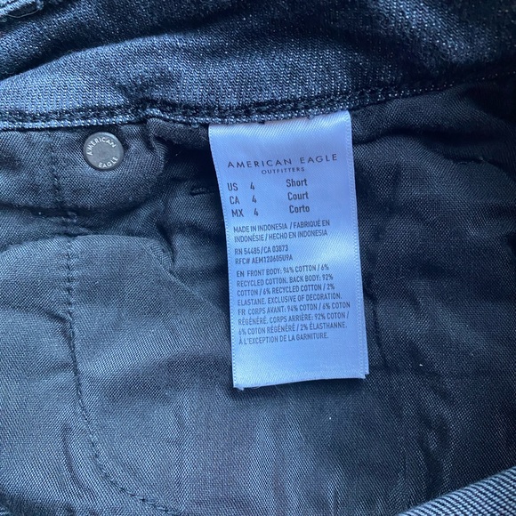 AE Strigid Mom Jean - Picture 4 of 6